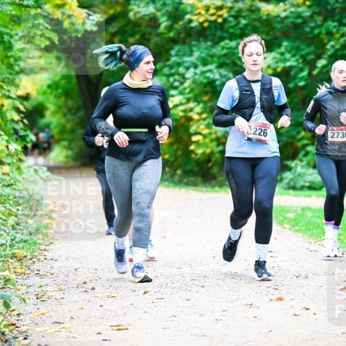 12.10.2025 - Bramfelder Halbmarathon 2025 Dr. Thomas Lammeyer http://msf.ph/oto/9360269 12.10.2025 11:11:22 Laufen 2226, 2736 meine-sportfotos.de