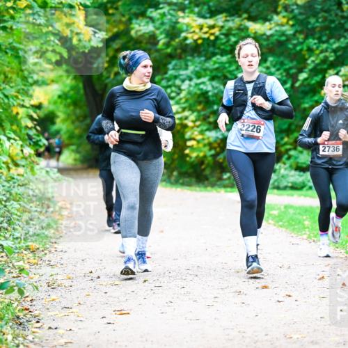 12.10.2025 - Bramfelder Halbmarathon 2025 Dr. Thomas Lammeyer http://msf.ph/oto/9360271 12.10.2025 11:11:22 Laufen 2226, 2736 meine-sportfotos.de