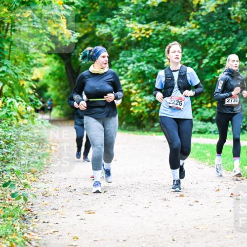 12.10.2025 - Bramfelder Halbmarathon 2025 Dr. Thomas Lammeyer http://msf.ph/oto/9360272 12.10.2025 11:11:22 Laufen 2736, 2226 meine-sportfotos.de