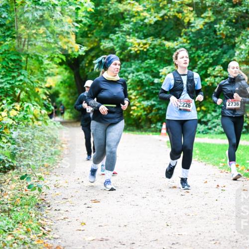 12.10.2025 - Bramfelder Halbmarathon 2025 Dr. Thomas Lammeyer http://msf.ph/oto/9360275 12.10.2025 11:11:22 Laufen 2736, 2226 meine-sportfotos.de