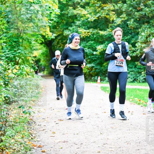 12.10.2025 - Bramfelder Halbmarathon 2025 Dr. Thomas Lammeyer http://msf.ph/oto/9360279 12.10.2025 11:11:23 Laufen 10, 2226, 2736 meine-sportfotos.de