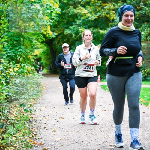 12.10.2025 - Bramfelder Halbmarathon 2025 Dr. Thomas Lammeyer http://msf.ph/oto/9360288 12.10.2025 11:11:24 Laufen 2196, 2281, 2226 meine-sportfotos.de