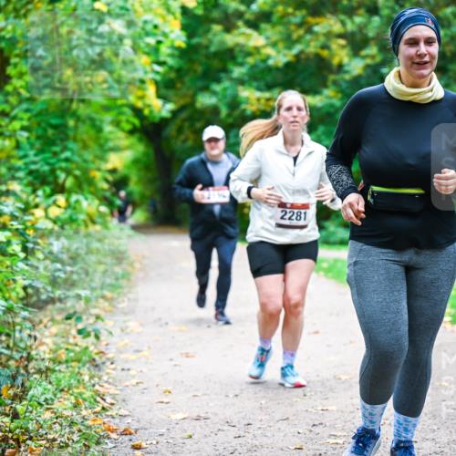 12.10.2025 - Bramfelder Halbmarathon 2025 Dr. Thomas Lammeyer http://msf.ph/oto/9360290 12.10.2025 11:11:25 Laufen 2281 meine-sportfotos.de