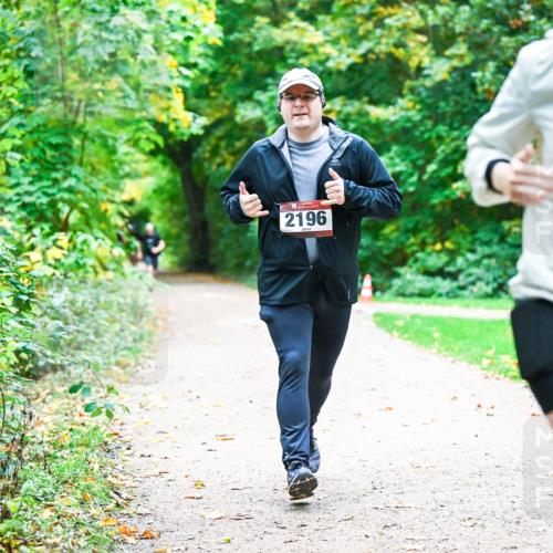 12.10.2025 - Bramfelder Halbmarathon 2025 Dr. Thomas Lammeyer http://msf.ph/oto/9360298 12.10.2025 11:11:26 Laufen 2196, 2281 meine-sportfotos.de