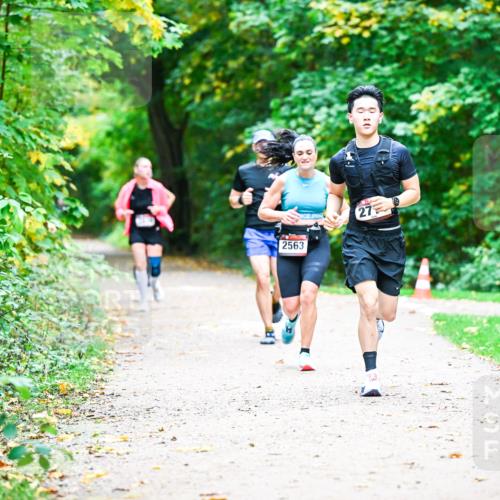 12.10.2025 - Bramfelder Halbmarathon 2025 Dr. Thomas Lammeyer http://msf.ph/oto/9360329 12.10.2025 11:11:41 Laufen 2563, 27 meine-sportfotos.de