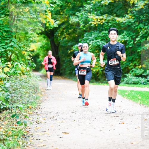 12.10.2025 - Bramfelder Halbmarathon 2025 Dr. Thomas Lammeyer http://msf.ph/oto/9360333 12.10.2025 11:11:41 Laufen 2563, 2714 meine-sportfotos.de