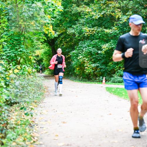 12.10.2025 - Bramfelder Halbmarathon 2025 Dr. Thomas Lammeyer http://msf.ph/oto/9360359 12.10.2025 11:11:46 Laufen 2820 meine-sportfotos.de