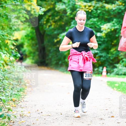 12.10.2025 - Bramfelder Halbmarathon 2025 Dr. Thomas Lammeyer http://msf.ph/oto/9360382 12.10.2025 11:11:51 Laufen 2819, 28 meine-sportfotos.de