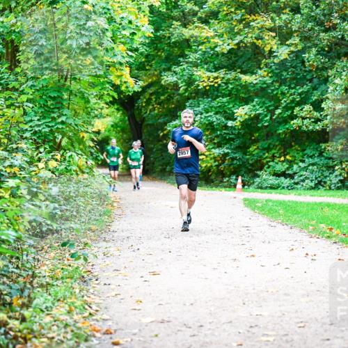 12.10.2025 - Bramfelder Halbmarathon 2025 Dr. Thomas Lammeyer http://msf.ph/oto/9360396 12.10.2025 11:12:12 Laufen 2957 meine-sportfotos.de