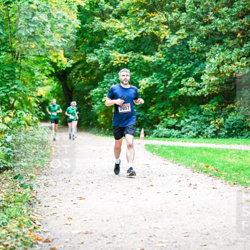 12.10.2025 - Bramfelder Halbmarathon 2025 Dr. Thomas Lammeyer http://msf.ph/oto/9360403 12.10.2025 11:12:13 Laufen 2957 meine-sportfotos.de