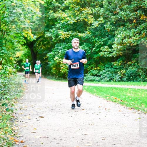 12.10.2025 - Bramfelder Halbmarathon 2025 Dr. Thomas Lammeyer http://msf.ph/oto/9360407 12.10.2025 11:12:13 Laufen 2957 meine-sportfotos.de