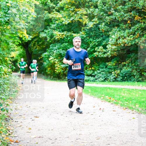 12.10.2025 - Bramfelder Halbmarathon 2025 Dr. Thomas Lammeyer http://msf.ph/oto/9360409 12.10.2025 11:12:14 Laufen 2957 meine-sportfotos.de