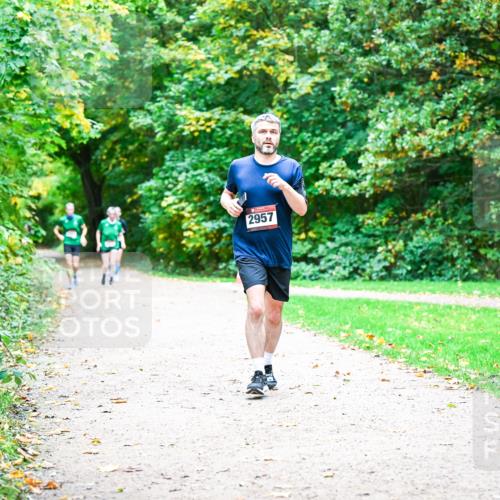 12.10.2025 - Bramfelder Halbmarathon 2025 Dr. Thomas Lammeyer http://msf.ph/oto/9360410 12.10.2025 11:12:14 Laufen 2957 meine-sportfotos.de