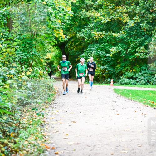 12.10.2025 - Bramfelder Halbmarathon 2025 Dr. Thomas Lammeyer http://msf.ph/oto/9360425 12.10.2025 11:12:19 Laufen 2355, 2318 meine-sportfotos.de