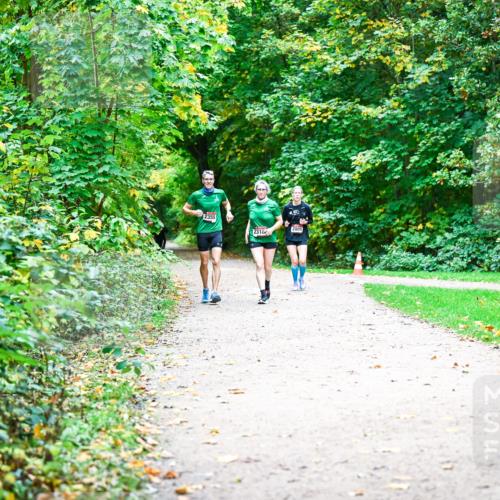 12.10.2025 - Bramfelder Halbmarathon 2025 Dr. Thomas Lammeyer http://msf.ph/oto/9360427 12.10.2025 11:12:19 Laufen 2355, 2318 meine-sportfotos.de
