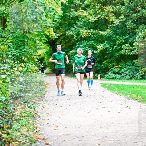 12.10.2025 - Bramfelder Halbmarathon 2025 Dr. Thomas Lammeyer http://msf.ph/oto/9360442 12.10.2025 11:12:21 Laufen 2355, 2318, 2809 meine-sportfotos.de