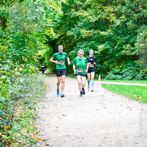 12.10.2025 - Bramfelder Halbmarathon 2025 Dr. Thomas Lammeyer http://msf.ph/oto/9360443 12.10.2025 11:12:21 Laufen 2355, 2318, 2809 meine-sportfotos.de