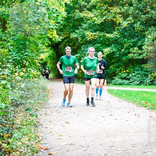 12.10.2025 - Bramfelder Halbmarathon 2025 Dr. Thomas Lammeyer http://msf.ph/oto/9360450 12.10.2025 11:12:22 Laufen 2355, 2318, 809 meine-sportfotos.de