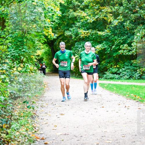 12.10.2025 - Bramfelder Halbmarathon 2025 Dr. Thomas Lammeyer http://msf.ph/oto/9360453 12.10.2025 11:12:23 Laufen 2355, 309, 2318 meine-sportfotos.de