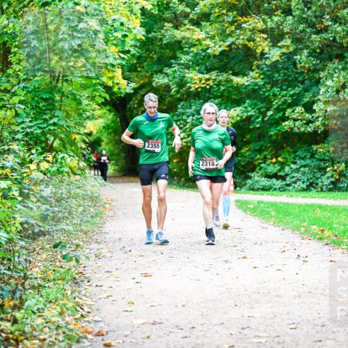 12.10.2025 - Bramfelder Halbmarathon 2025 Dr. Thomas Lammeyer http://msf.ph/oto/9360454 12.10.2025 11:12:23 Laufen 2355, 2318 meine-sportfotos.de