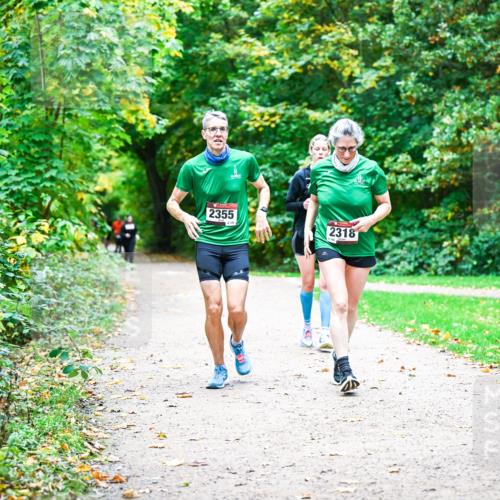 12.10.2025 - Bramfelder Halbmarathon 2025 Dr. Thomas Lammeyer http://msf.ph/oto/9360465 12.10.2025 11:12:24 Laufen 2355, 2318 meine-sportfotos.de