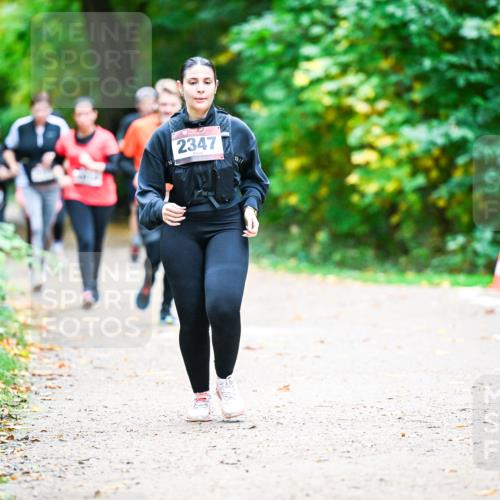 12.10.2025 - Bramfelder Halbmarathon 2025 Dr. Thomas Lammeyer http://msf.ph/oto/9360480 12.10.2025 11:12:35 Laufen 2347 meine-sportfotos.de