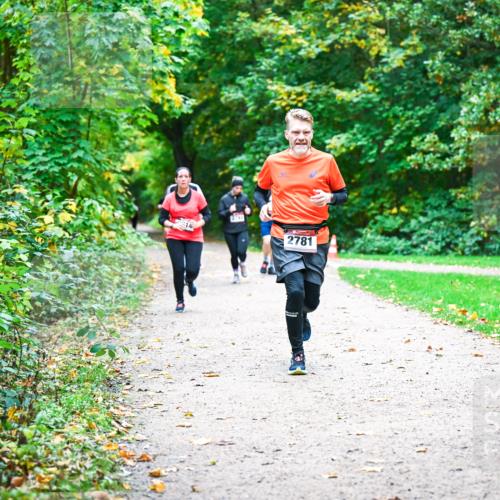 12.10.2025 - Bramfelder Halbmarathon 2025 Dr. Thomas Lammeyer http://msf.ph/oto/9360505 12.10.2025 11:12:41 Laufen 2781 meine-sportfotos.de