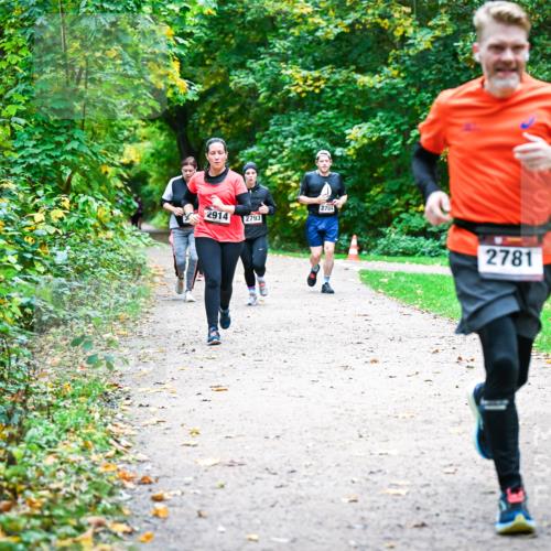 12.10.2025 - Bramfelder Halbmarathon 2025 Dr. Thomas Lammeyer http://msf.ph/oto/9360511 12.10.2025 11:12:42 Laufen 2914, 2793, 2704, 2781 meine-sportfotos.de