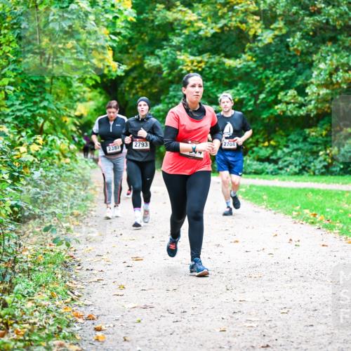 12.10.2025 - Bramfelder Halbmarathon 2025 Dr. Thomas Lammeyer http://msf.ph/oto/9360521 12.10.2025 11:12:44 Laufen 2387, 2793, 27041 meine-sportfotos.de