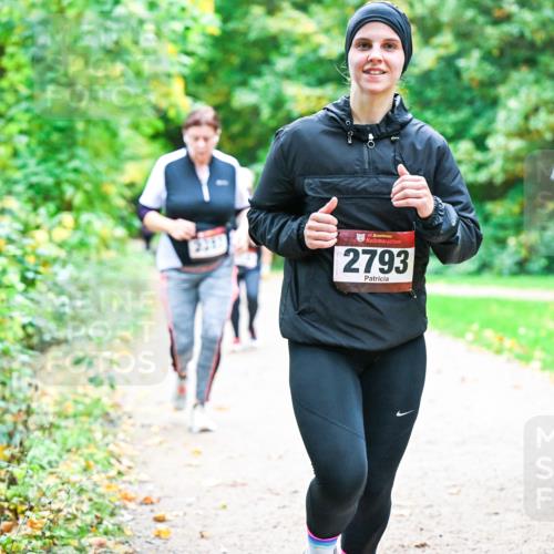 12.10.2025 - Bramfelder Halbmarathon 2025 Dr. Thomas Lammeyer http://msf.ph/oto/9360540 12.10.2025 11:12:47 Laufen 34, 2793, 2704 meine-sportfotos.de