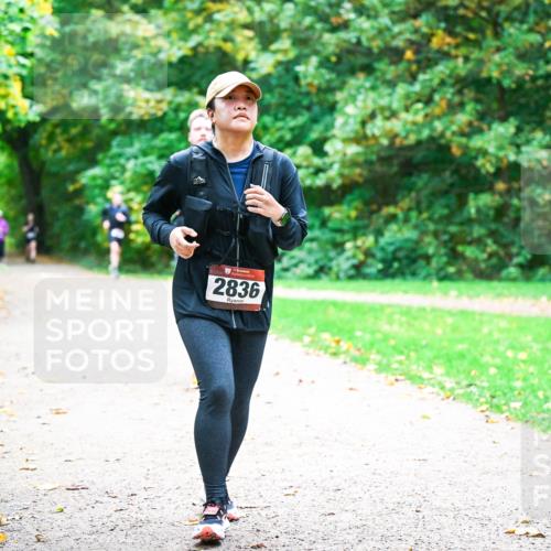 12.10.2025 - Bramfelder Halbmarathon 2025 Dr. Thomas Lammeyer http://msf.ph/oto/9360552 12.10.2025 11:12:51 Laufen 2836 meine-sportfotos.de