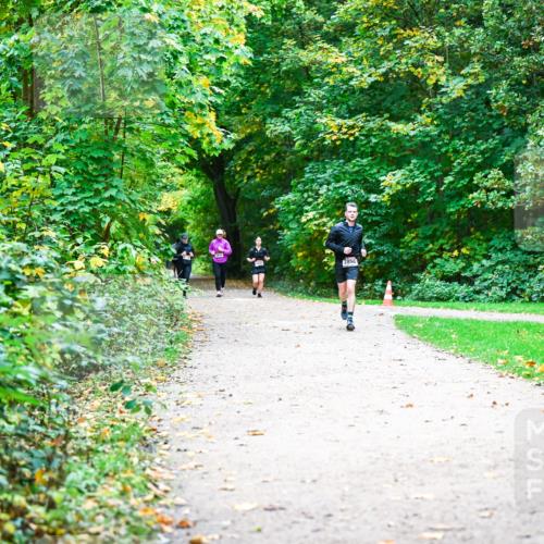 12.10.2025 - Bramfelder Halbmarathon 2025 Dr. Thomas Lammeyer http://msf.ph/oto/9360558 12.10.2025 11:12:54 Laufen 2850 meine-sportfotos.de