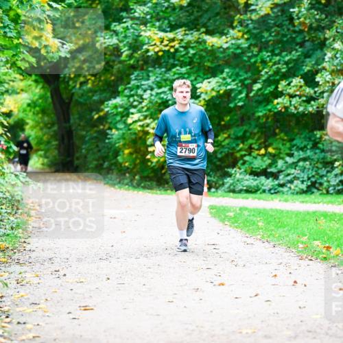 12.10.2025 - Bramfelder Halbmarathon 2025 Dr. Thomas Lammeyer http://msf.ph/oto/9360626 12.10.2025 11:13:14 Laufen 2977, 2790 meine-sportfotos.de