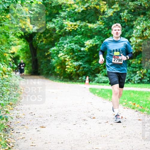 12.10.2025 - Bramfelder Halbmarathon 2025 Dr. Thomas Lammeyer http://msf.ph/oto/9360637 12.10.2025 11:13:15 Laufen 2025, 2790 meine-sportfotos.de
