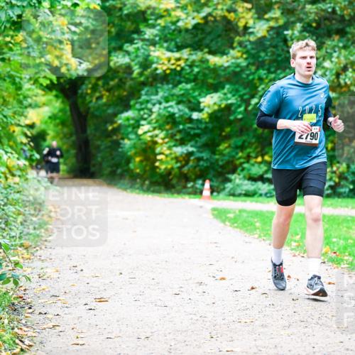 12.10.2025 - Bramfelder Halbmarathon 2025 Dr. Thomas Lammeyer http://msf.ph/oto/9360639 12.10.2025 11:13:15 Laufen 2025, 875, 2790 meine-sportfotos.de