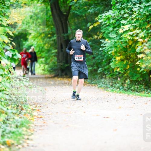 12.10.2025 - Bramfelder Halbmarathon 2025 Dr. Thomas Lammeyer http://msf.ph/oto/9360650 12.10.2025 11:13:20 Laufen 2445 meine-sportfotos.de