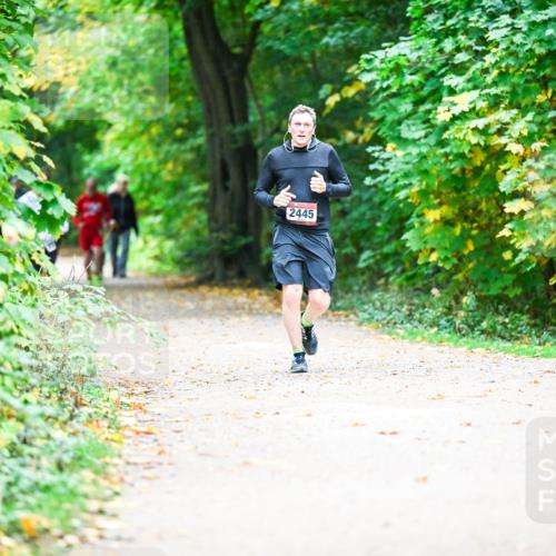 12.10.2025 - Bramfelder Halbmarathon 2025 Dr. Thomas Lammeyer http://msf.ph/oto/9360652 12.10.2025 11:13:20 Laufen 2445 meine-sportfotos.de