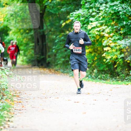 12.10.2025 - Bramfelder Halbmarathon 2025 Dr. Thomas Lammeyer http://msf.ph/oto/9360662 12.10.2025 11:13:22 Laufen 2445 meine-sportfotos.de
