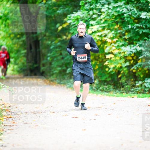 12.10.2025 - Bramfelder Halbmarathon 2025 Dr. Thomas Lammeyer http://msf.ph/oto/9360665 12.10.2025 11:13:22 Laufen 2445 meine-sportfotos.de