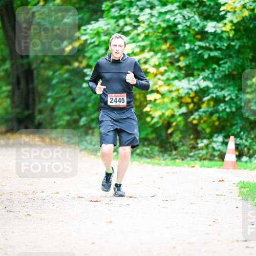 12.10.2025 - Bramfelder Halbmarathon 2025 Dr. Thomas Lammeyer http://msf.ph/oto/9360670 12.10.2025 11:13:23 Laufen 2445 meine-sportfotos.de