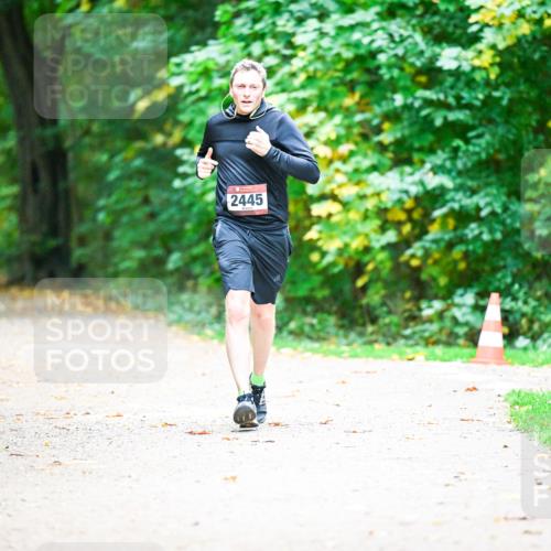 12.10.2025 - Bramfelder Halbmarathon 2025 Dr. Thomas Lammeyer http://msf.ph/oto/9360671 12.10.2025 11:13:23 Laufen 2445 meine-sportfotos.de