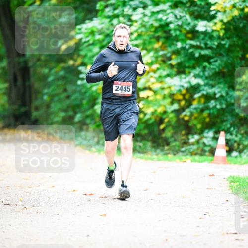 12.10.2025 - Bramfelder Halbmarathon 2025 Dr. Thomas Lammeyer http://msf.ph/oto/9360674 12.10.2025 11:13:23 Laufen 2445 meine-sportfotos.de