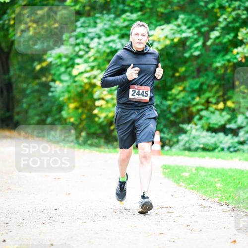 12.10.2025 - Bramfelder Halbmarathon 2025 Dr. Thomas Lammeyer http://msf.ph/oto/9360686 12.10.2025 11:13:25 Laufen 2445 meine-sportfotos.de
