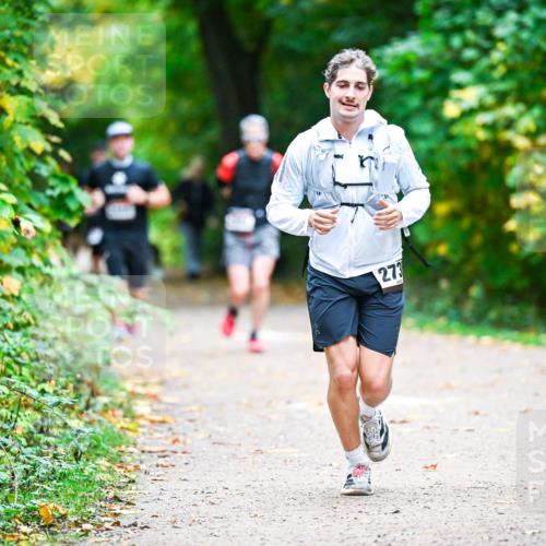 12.10.2025 - Bramfelder Halbmarathon 2025 Dr. Thomas Lammeyer http://msf.ph/oto/9360701 12.10.2025 11:13:31 Laufen 273 meine-sportfotos.de