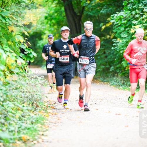 12.10.2025 - Bramfelder Halbmarathon 2025 Dr. Thomas Lammeyer http://msf.ph/oto/9360705 12.10.2025 11:13:34 Laufen 2556, 1, 2468, 2685 meine-sportfotos.de