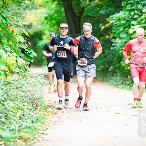12.10.2025 - Bramfelder Halbmarathon 2025 Dr. Thomas Lammeyer http://msf.ph/oto/9360706 12.10.2025 11:13:34 Laufen 2468, 2685 meine-sportfotos.de