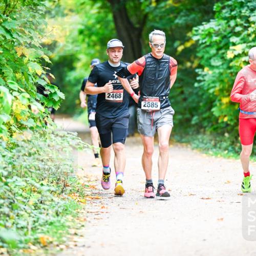 12.10.2025 - Bramfelder Halbmarathon 2025 Dr. Thomas Lammeyer http://msf.ph/oto/9360707 12.10.2025 11:13:35 Laufen 2468, 2685, 250 meine-sportfotos.de