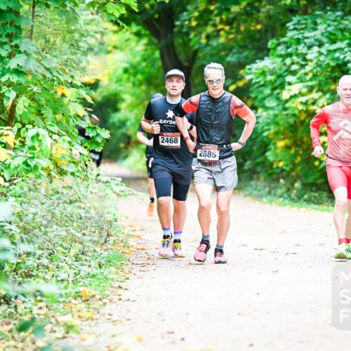 12.10.2025 - Bramfelder Halbmarathon 2025 Dr. Thomas Lammeyer http://msf.ph/oto/9360714 12.10.2025 11:13:36 Laufen 2468, 2685 meine-sportfotos.de