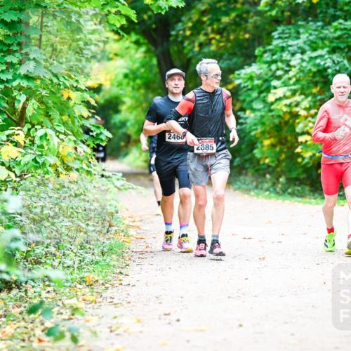 12.10.2025 - Bramfelder Halbmarathon 2025 Dr. Thomas Lammeyer http://msf.ph/oto/9360717 12.10.2025 11:13:36 Laufen 2460, 2685, 250 meine-sportfotos.de