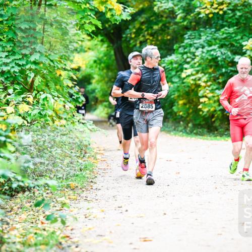 12.10.2025 - Bramfelder Halbmarathon 2025 Dr. Thomas Lammeyer http://msf.ph/oto/9360723 12.10.2025 11:13:37 Laufen 2685 meine-sportfotos.de